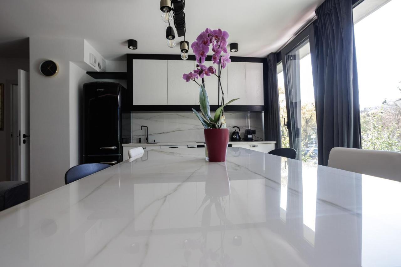 Art Apartamenty II Basen & Spa W Centrum Z Balkonem, Faktura Vat Люблин Екстериор снимка